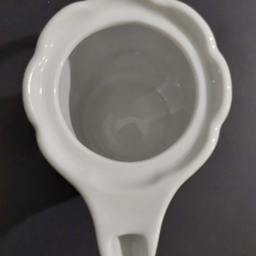VTG Rosenthal White Porcelain Monbijou Creamer w Lid - Picture 7 of 7